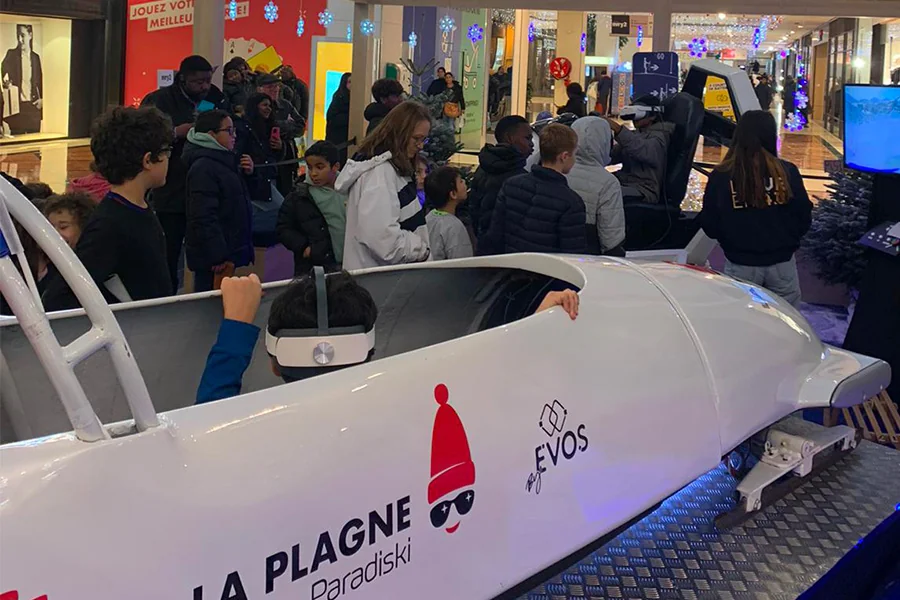 Visite officielle des élus du Centre Tarn dans les locaux de By Evos - présentation des simulateurs VR fabriqués en interne