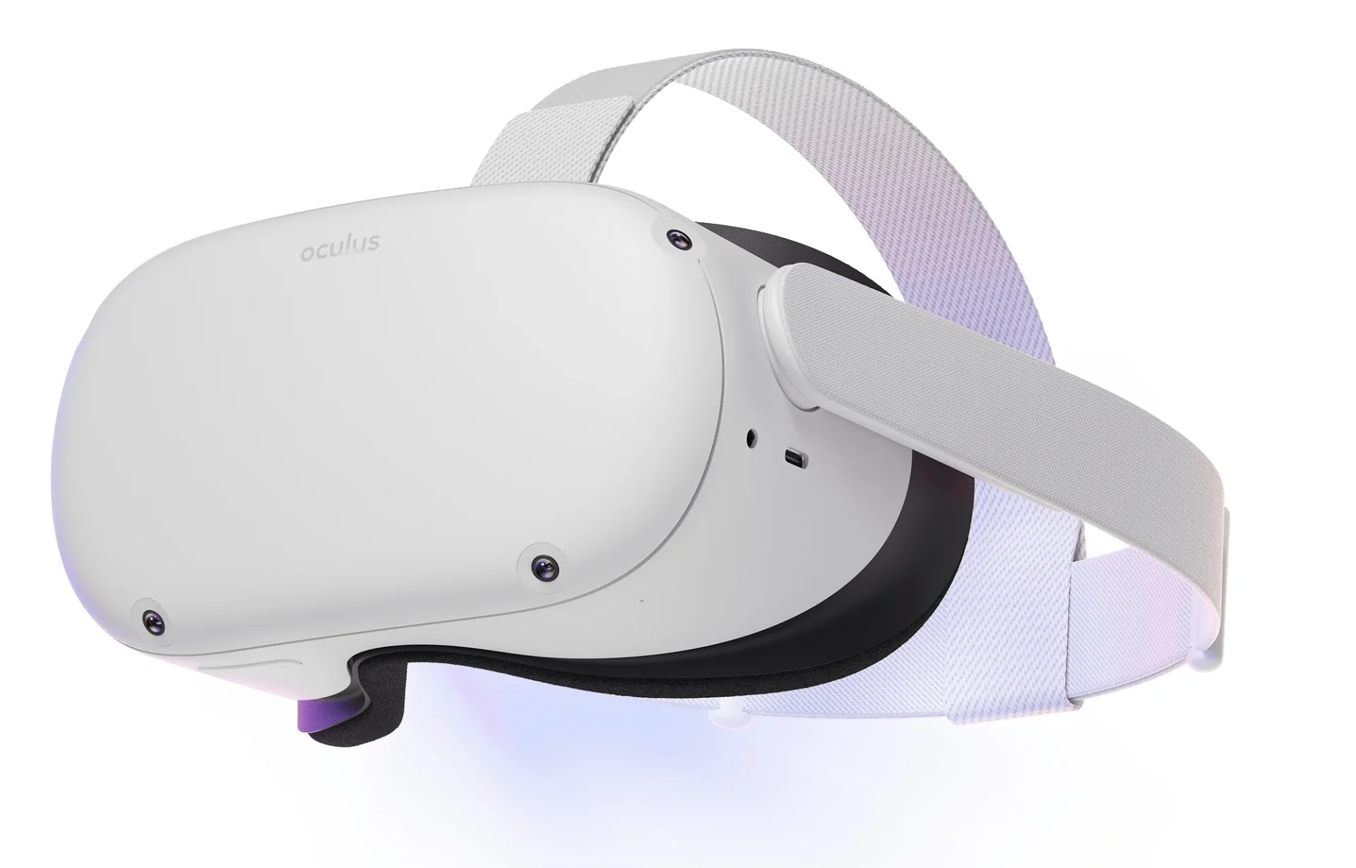 Participant debout en casque VR sur simulateur Evos Sensation pour scènes d'horreur immersives