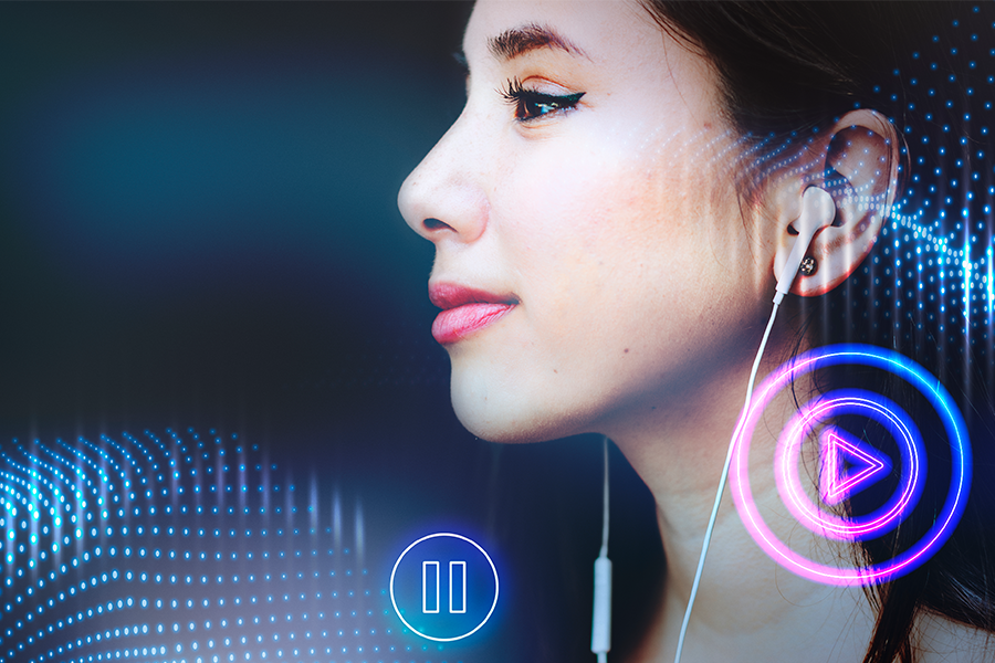 Une jeune femme de profil avec des écouteurs dans les oreilles, des icônes graphiques sur la photo pour illustrer un événement hybride numérique.